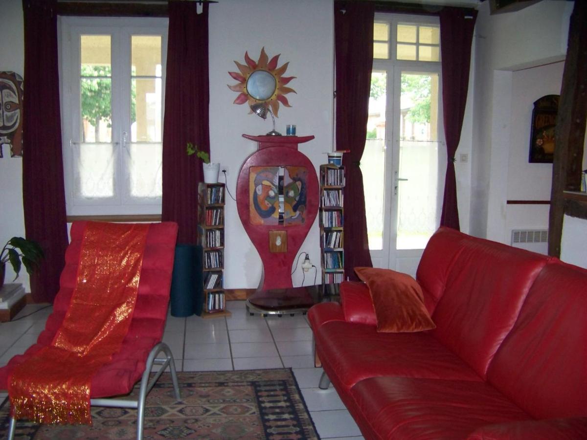 Grande Maison Atypique Le Burgaud Экстерьер фото
